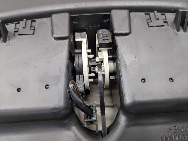 07-13 OEM BMW E92 E93 Interior Central Console Rear Vent