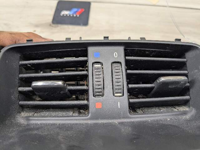 07-13 OEM BMW E92 E93 Interior Central Console Rear Vent