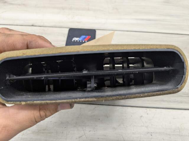 07-13 OEM BMW E92 E93 Interior Central Console Rear Vent