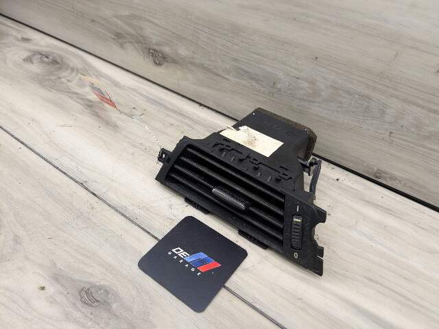 06-13 OEM BMW E90 E92 E93 Right Passanger Side Dashboard Dash Air Vent