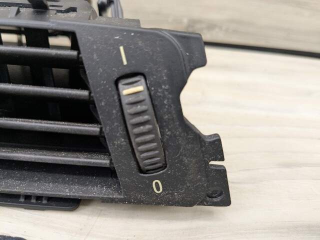 06-13 OEM BMW E90 E92 E93 Right Passanger Side Dashboard Dash Air Vent