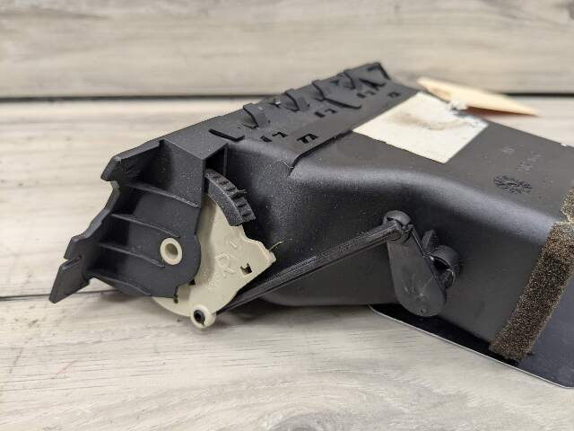 06-13 OEM BMW E90 E92 E93 Right Passanger Side Dashboard Dash Air Vent