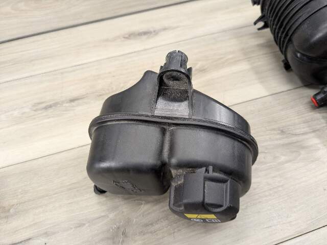 OEM BMW G20 G22 G23 G26 G42 Engine Coolant Expansion Overflow Tank Reservoir SET