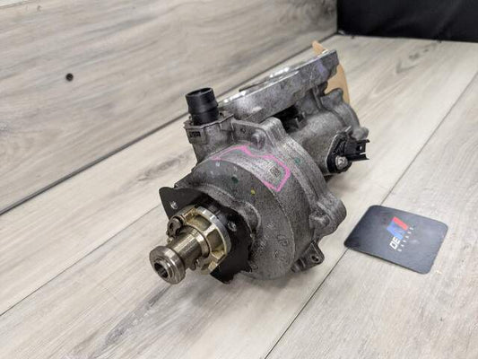 15-20 OEM BMW F80 F82 F83 M3 M4 Engine S55 Vacuum Pump w/ O HPFP