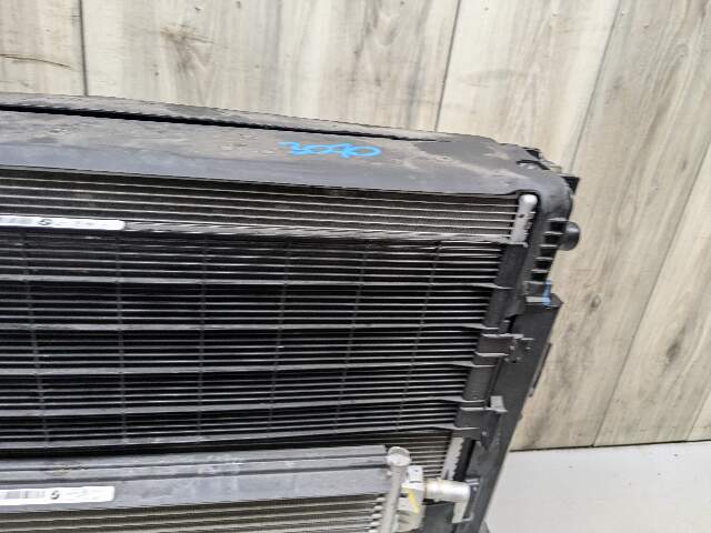OEM BMW G20 G22 G23 M340 M440 Radiator Condenser Cooling Fan Assembly 850W B58