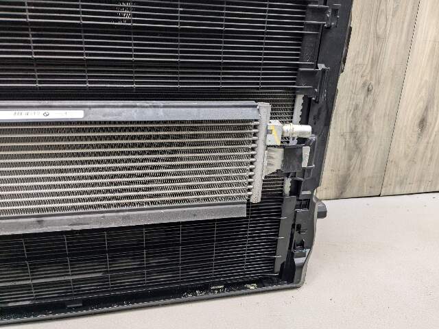 OEM BMW G20 G22 G23 M340 M440 Radiator Condenser Cooling Fan Assembly 850W B58
