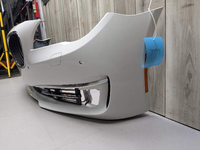 13-15 OEM BMW F01 F02 740 750 Front Bumper Cover w/ Grilles COMPLETE PDC White
