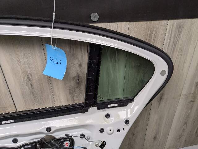 16-22 OEM BMW G11 G12 740 750 Rear Right Passenger Door Shell Panel White 300
