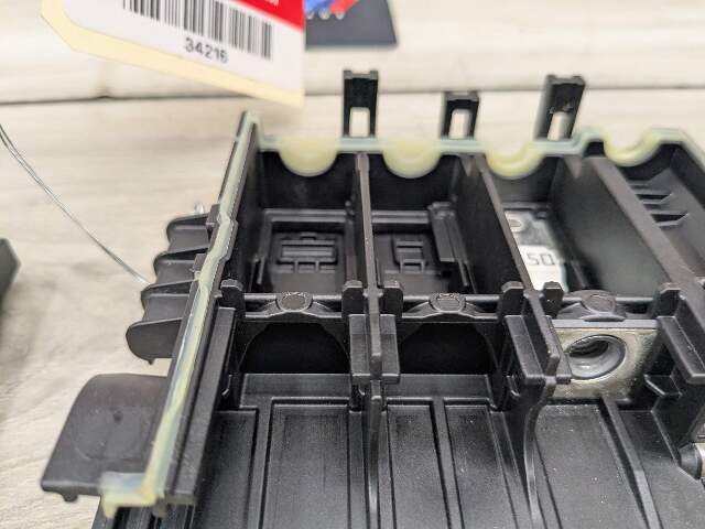 OEM BMW G20 M340 Fuse Box Relay Module