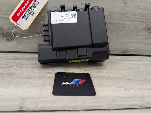 OEM BMW G20 M340 Fuse Box Relay Module