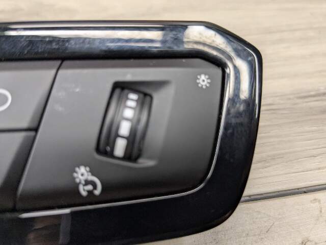 OEM BMW G20 G22 G23 G26 G42 G80 G82 G83 Headlight Control Switch Light Module