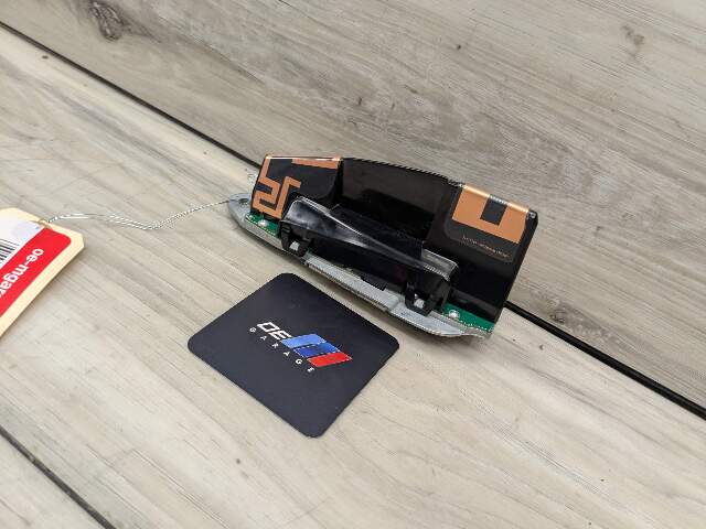 OEM BMW F97 F98 G01 G02 G05 G06 G07 G20 G30 Roof Shark Fin Radio Antenna Module