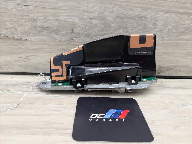 OEM BMW F97 F98 G01 G02 G05 G06 G07 G20 G30 Roof Shark Fin Radio Antenna Module