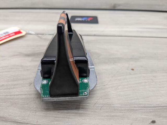OEM BMW F97 F98 G01 G02 G05 G06 G07 G20 G30 Roof Shark Fin Radio Antenna Module