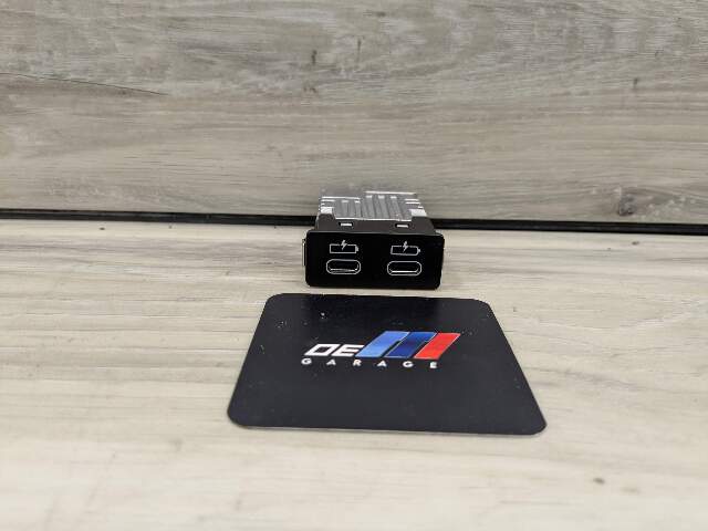 OEM BMW G01 G02 G11 G12 G20 G30 F97 USB Type C Charger Port Socket Connector