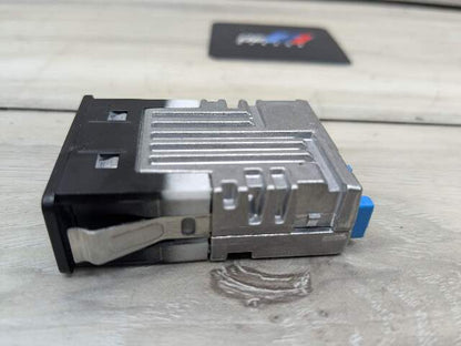OEM BMW G01 G02 G11 G12 G20 G30 F97 USB Type C Charger Port Socket Connector