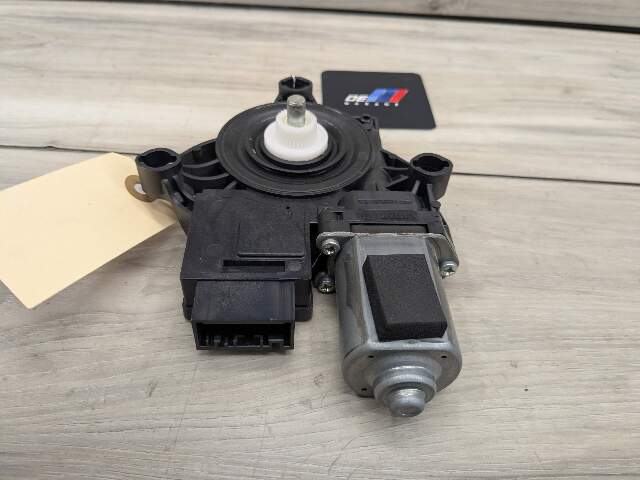 OEM BMW G20 G80 330 M340 REAR Right Passenger Side Door Window Regulator Motor
