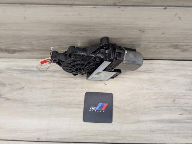 OEM BMW G20 G80 M3 330 M340 REAR Left Driver Side Door Window Regulator Motor