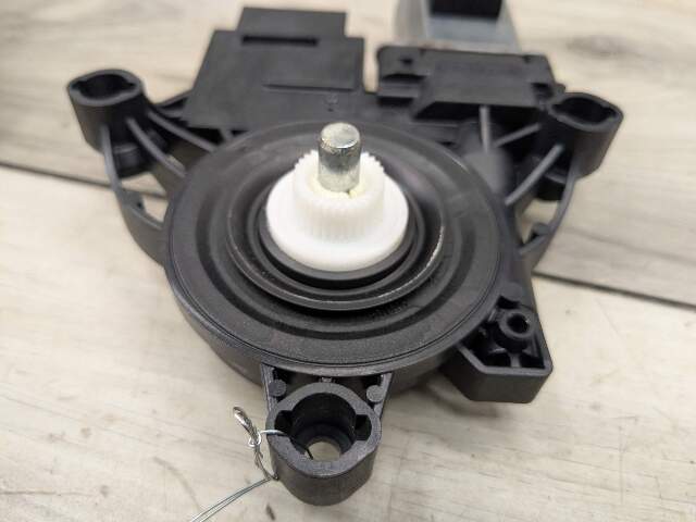 OEM BMW G20 G80 M3 330 M340 REAR Left Driver Side Door Window Regulator Motor