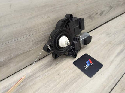 OEM BMW G20 G80 330 M340 M3 FRONT Right Passenger Door Window Regulator Motor