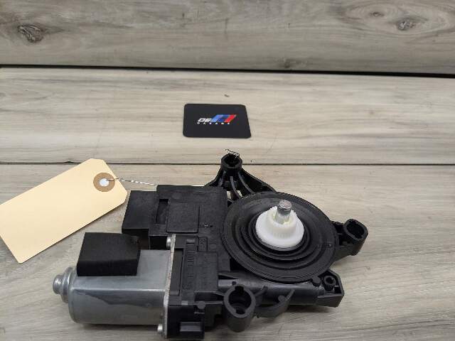 OEM BMW G20 G80 330 M340 M3 FRONT Left Driver Side Door Window Regulator Motor