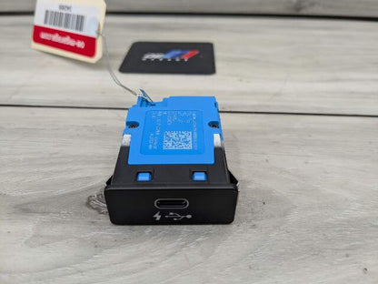 OEM BMW F44 F48 F97 G01 G05 G12 G20 G30 G80 USB Dual Type C Charger Port Socket