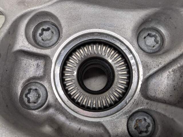 19-24 OEM BMW G20 330 M340 REAR Left Driver Side Knuckle Hub Spindle Bearing