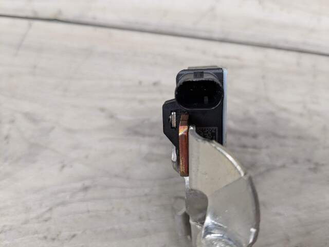 OEM BMW G05 G06 G07 G20 G22 G23 G26 G42 Negative Cable Terminal IBS Sensor Black