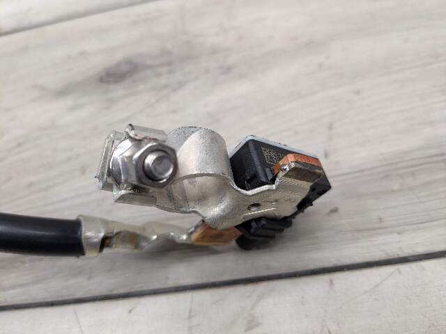 OEM BMW G05 G06 G07 G20 G22 G23 G26 G42 Negative Cable Terminal IBS Sensor Black