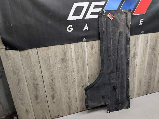 OEM BMW G20 330 M340 Right Passenger Center Under Body Floor Splash Shield Guard