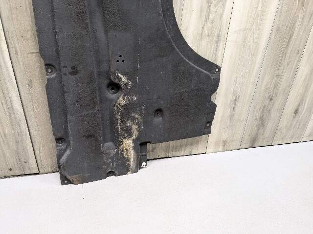 OEM BMW G20 330 M340 Right Passenger Center Under Body Floor Splash Shield Guard