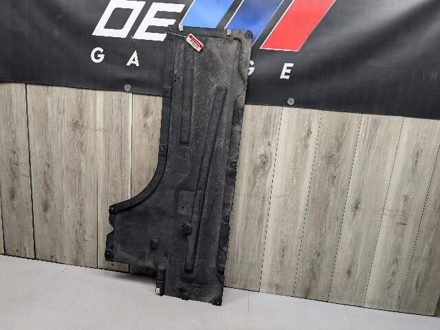 OEM BMW G20 330 M340 Right Passenger Center Under Body Floor Splash Shield Guard