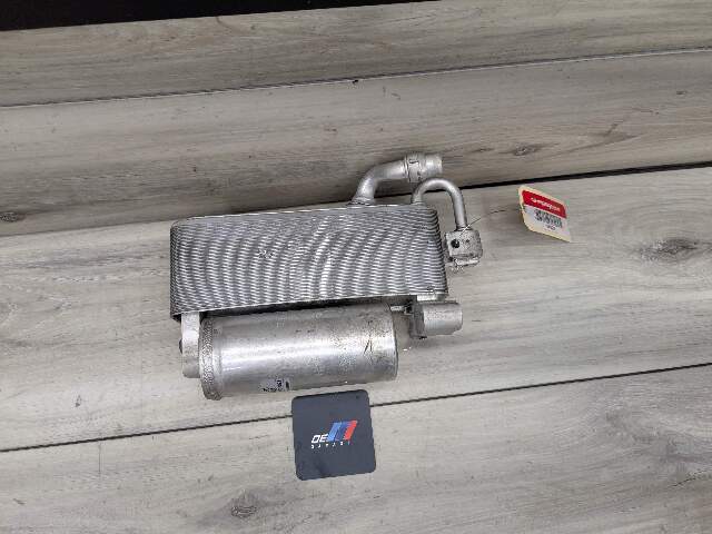 OEM BMW G20 G22 G23 G26 G29 G42 AC Condenser Air Conditioning Radiator Drier