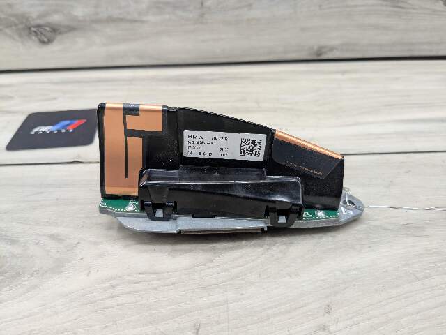 OEM BMW F97 F98 G01 G02 G05 G06 G07 G20 G30 Roof Shark Fin Radio Antenna Module