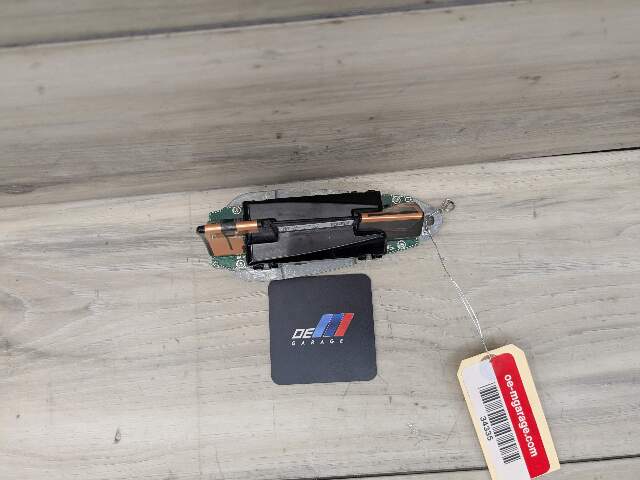 OEM BMW F97 F98 G01 G02 G05 G06 G07 G20 G30 Roof Shark Fin Radio Antenna Module