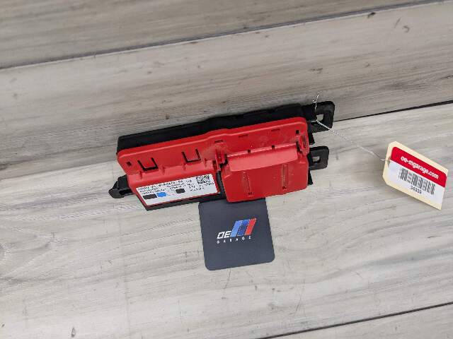 OEM BMW G20 G26 G80 330 M340 Positive Battery Junction Terminal Control Fuse Box