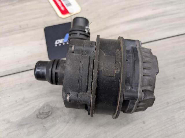 OEM BMW G01 G05 G20 G22 G23 Engine B46 B58 Auxiliary Electric Water Pump Cooling
