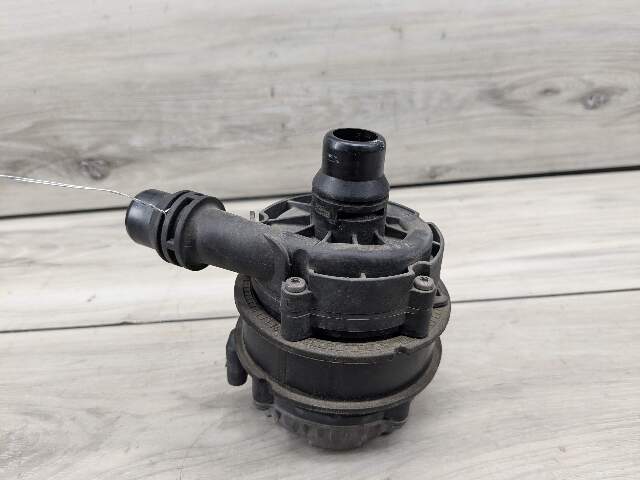 OEM BMW G01 G05 G20 G22 G23 Engine B46 B58 Auxiliary Electric Water Pump Cooling