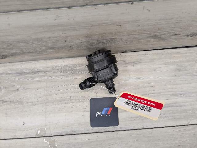 *OEM BMW G01 G05 G20 G22 G30 G42 G80 G82 G83 M3 M4 Engine Auxiliary Water Pump
