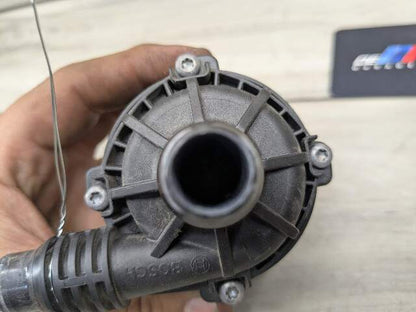 *OEM BMW G01 G05 G20 G22 G30 G42 G80 G82 G83 M3 M4 Engine Auxiliary Water Pump