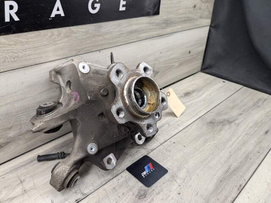 19-24 OEM BMW G20 330 Rear Suspension Right Knuckle Wheel Hub Spindle Bearing