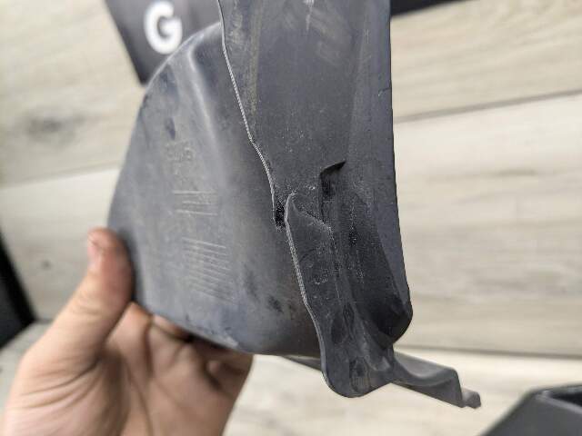 19-24 OEM BMW G20 330 M340 Front Bumper Left Driver Side Air Duct Trim Grille