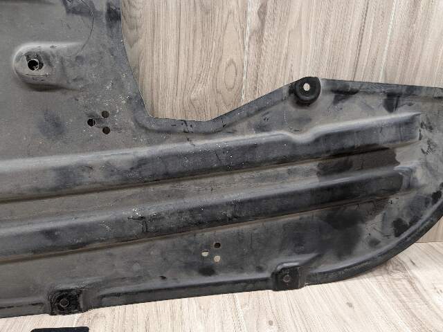 19-25 OEM BMW G20 G23 G26 G42 Center Underbody Underfloor Cover Splash Guard AWD