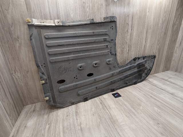 19-25 OEM BMW G20 G23 G26 G42 Center Underbody Underfloor Cover Splash Guard AWD