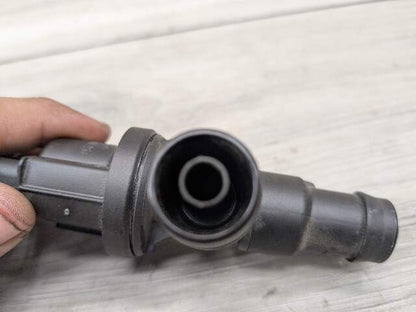 OEM BMW G01 G02 G05 G12 G20 G30 Fuel Tank Vapor Breather Valve B46 B58