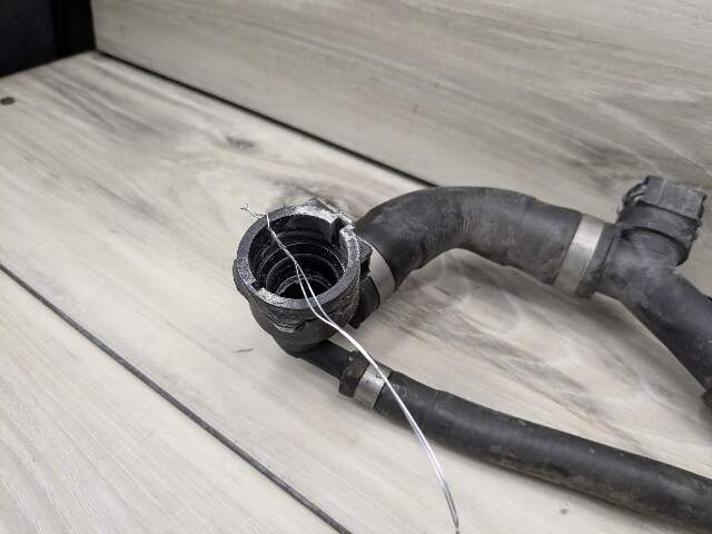 19-24 OEM BMW G20 330 Radiator Charge Air Coolant Upper Hose Pipe Tube Line B46