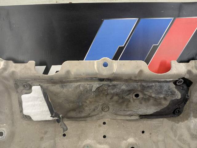 19-24 OEM BMW G20 G22 G23 Structural Reinforcement Shield Plate Cover Panel AWD