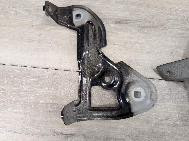 19-24 OEM BMW G20 330 M340 Front Right Passenher Side Fender Holder Bracket SET