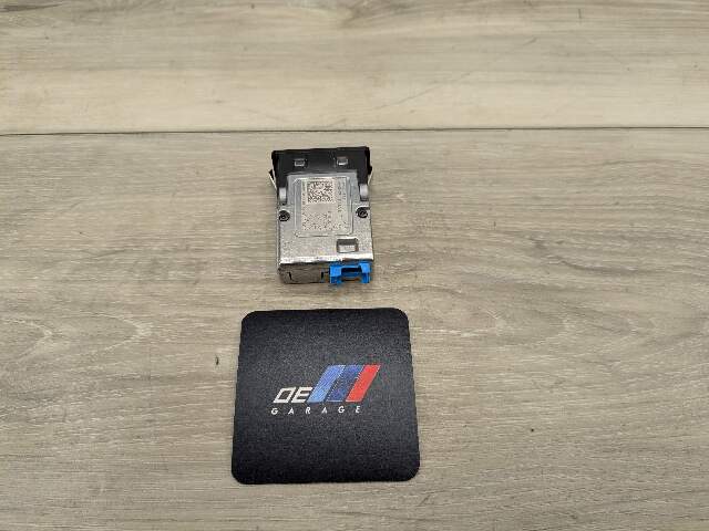 OEM BMW G01 G02 G11 G12 G20 G30 F97 USB Type C Charger Port Socket Connector