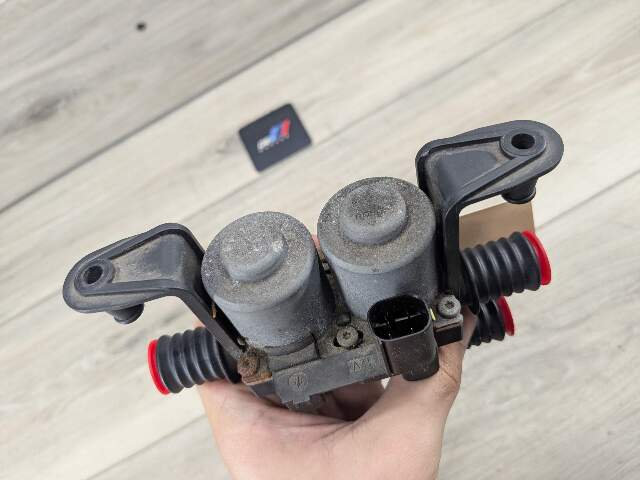 07-19 OEM BMW E70 E71 F15 F16 F85 X5 X6 Engine Water Heater Control Valve Pump